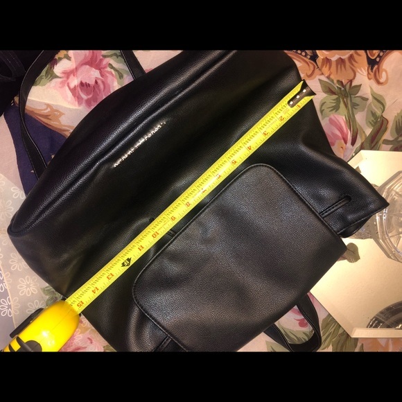 VS Leather Backpack - Picture 5 of 8